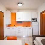Roberta - Agenzia Arcobaleno Appartement