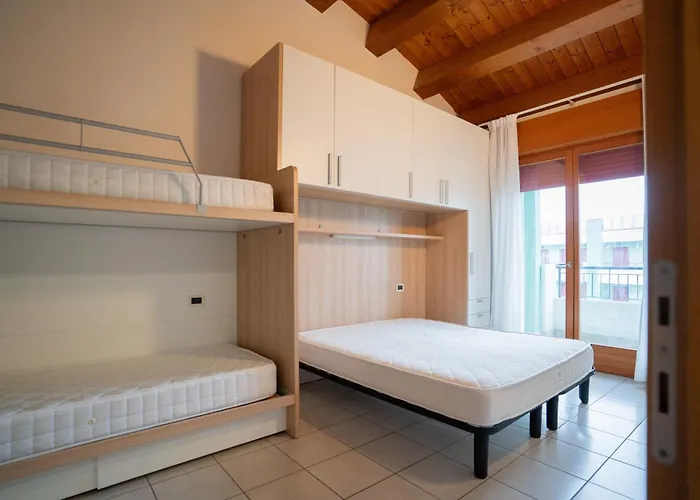 Roberta - Agenzia Arcobaleno Apartament