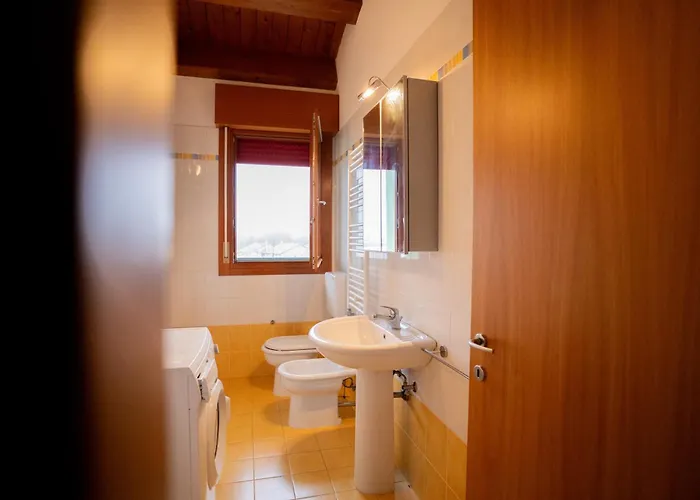 Roberta - Agenzia Arcobaleno Apartament